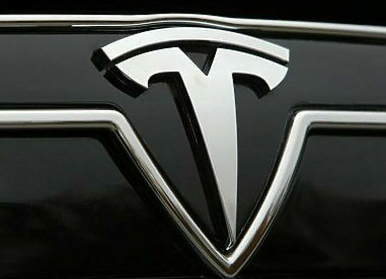 Изображение «Tesla» больше не должник