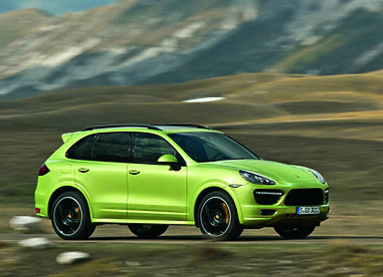 Изображение Porsche выпустит заряжающийся Cayenne