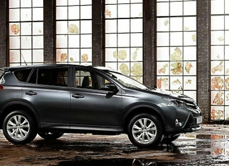 Изображение Toyota RAV4 подорожала, но несильно