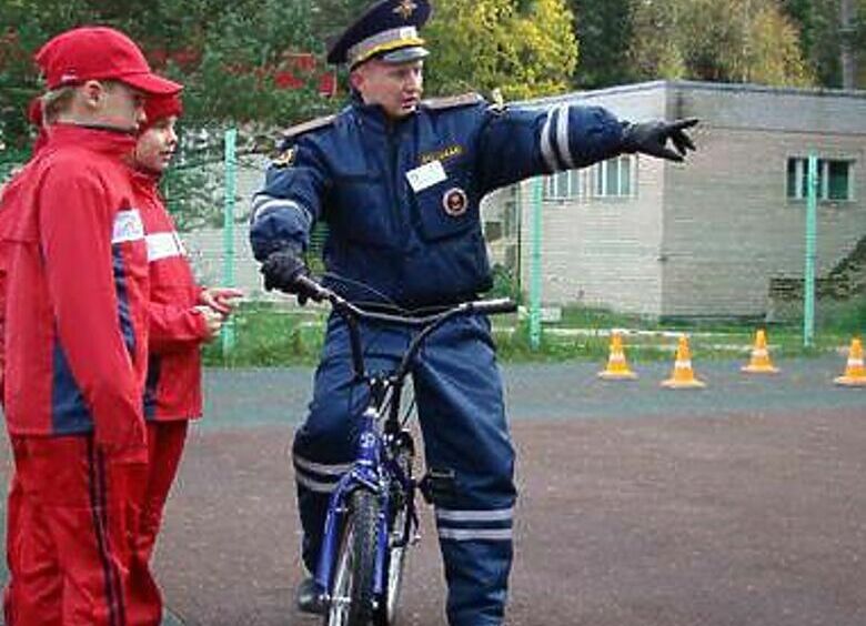 Изображение ГИБДД Москвы раздаст велосипедистам по жилету