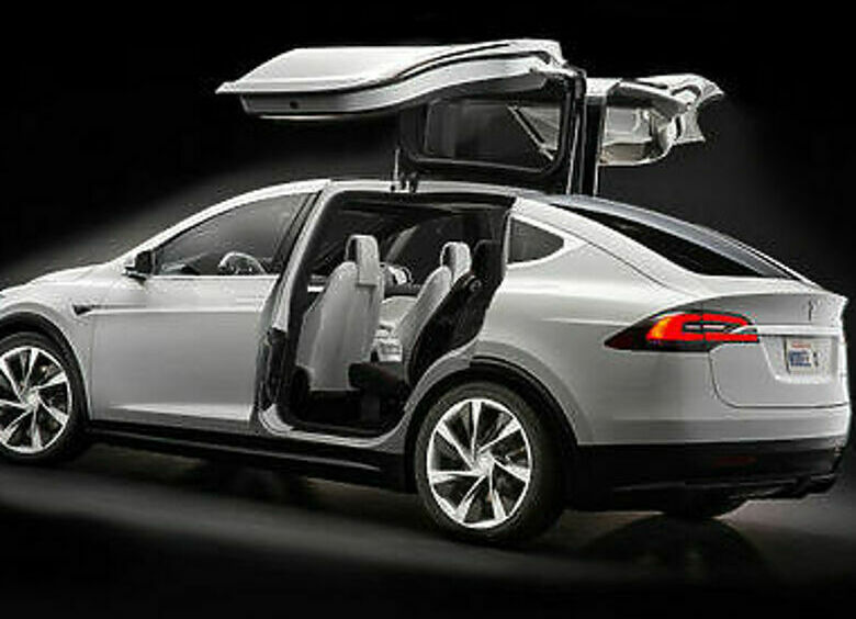 Изображение Tesla Model X близится к конвейеру