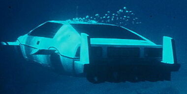 Зачем Маск купил Lotus Джеймса Бонда