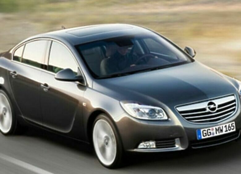 Изображение Opel включил «глаза»