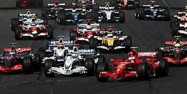 Трудовые праздники и праздничные будни «первой формулы»