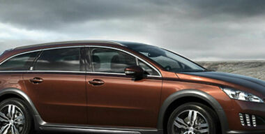 Peugeot меняет масть?