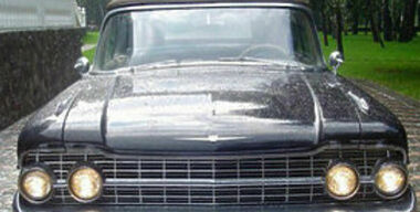 Медведева и Путина пересадят на "ЗИЛы". ФОТО