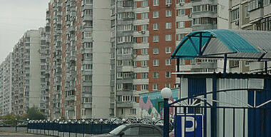 Коммерсанты сносят крыши