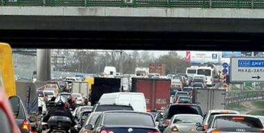 Пробка - подарок из мэрии!