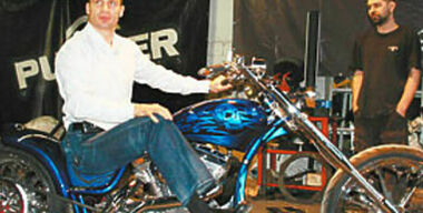 Кличко закрутили гайки. ФОТО