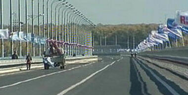 «Пляшущий мост» откроют для легковушек. ВИДЕО 