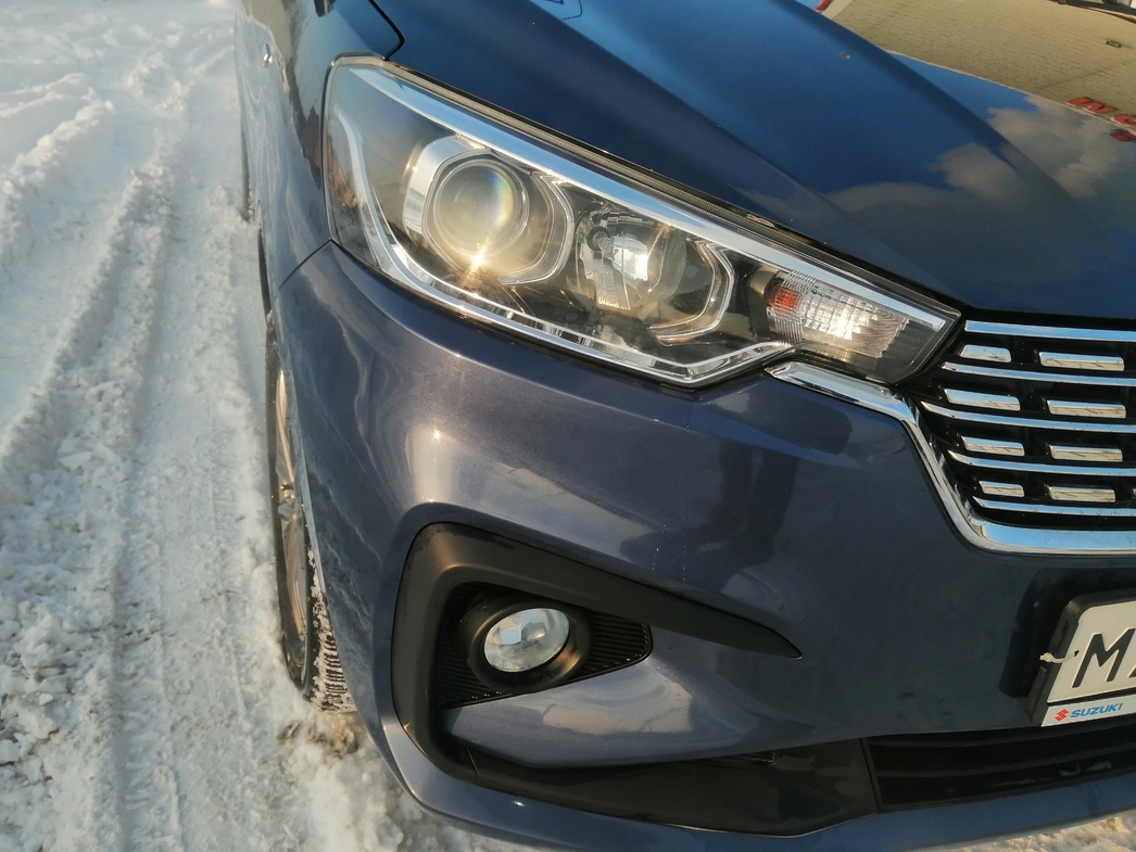 «Подгон» по-братски: тест-драйв «бюджетной» Suzuki Ertiga