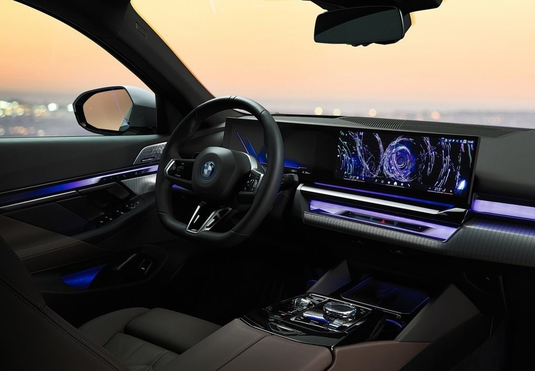 Интерьер BMW 5-серии.