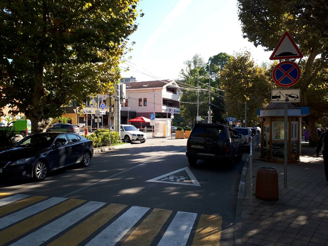 К парковке отношение вольное