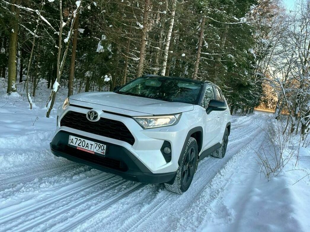 Toyota RAV4.