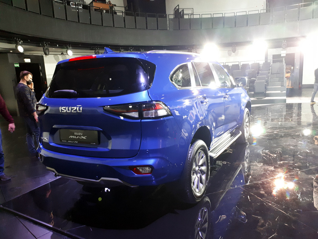 Isuzu mu x габариты