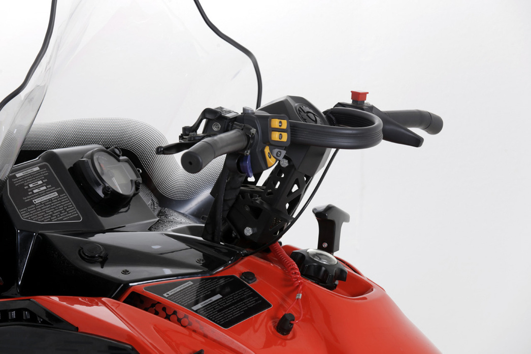 Снегоход RM Frontier 1000: чем удивит самый мощный российский «турист»