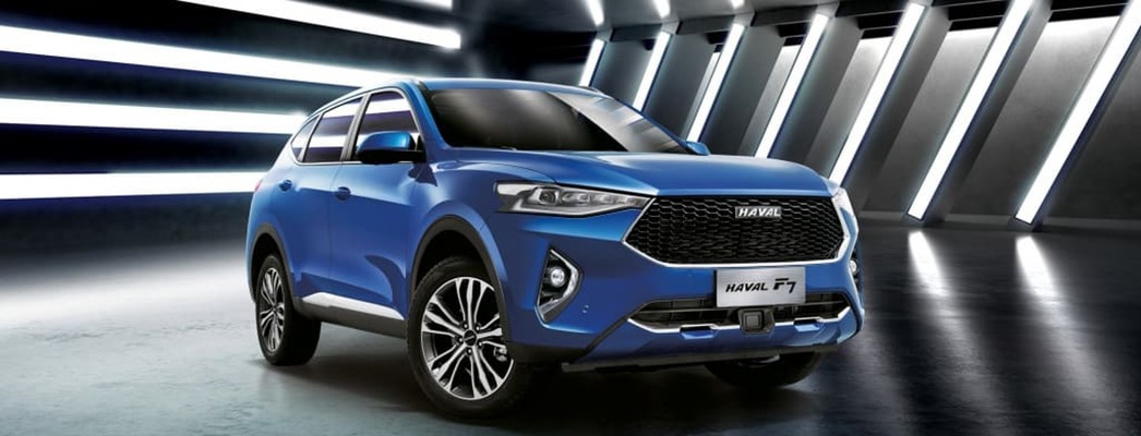 На фото Haval F7