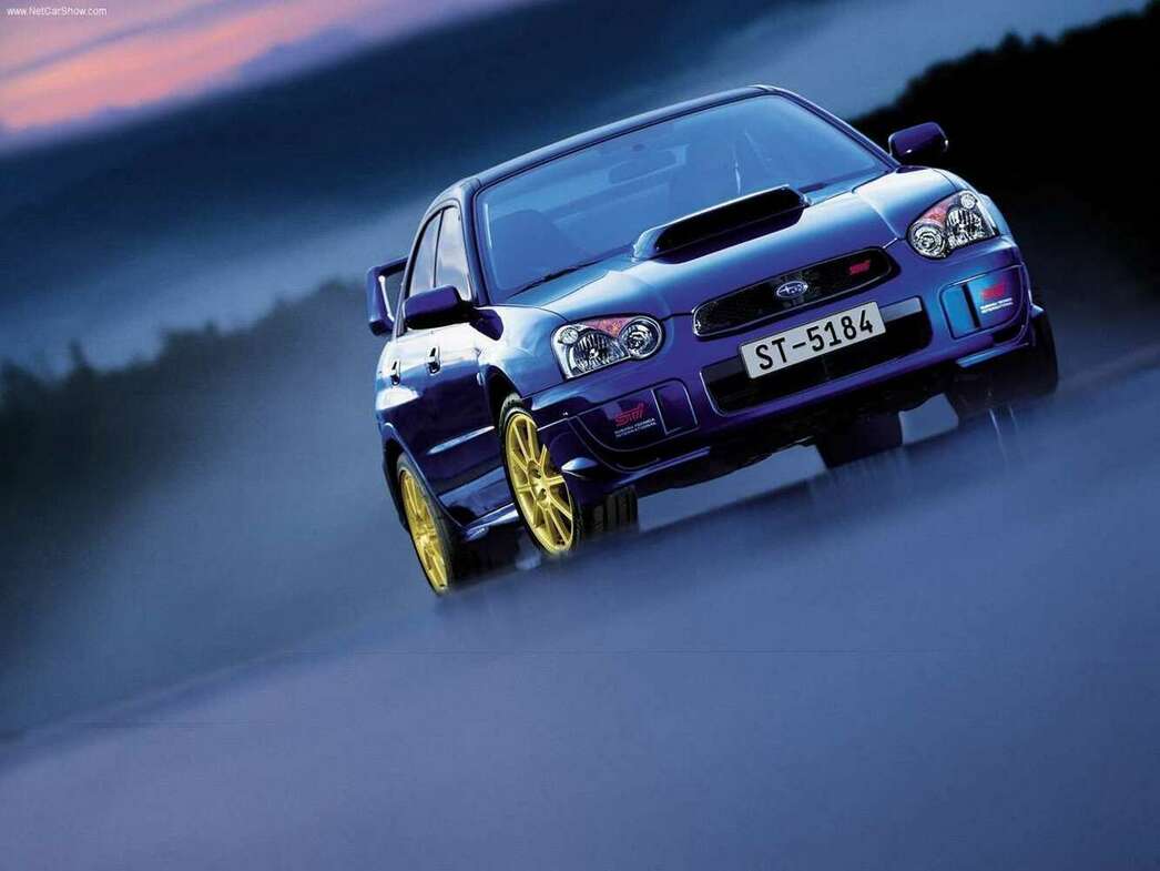 На фото Subaru Impreza WRX STI 2004 модельного года