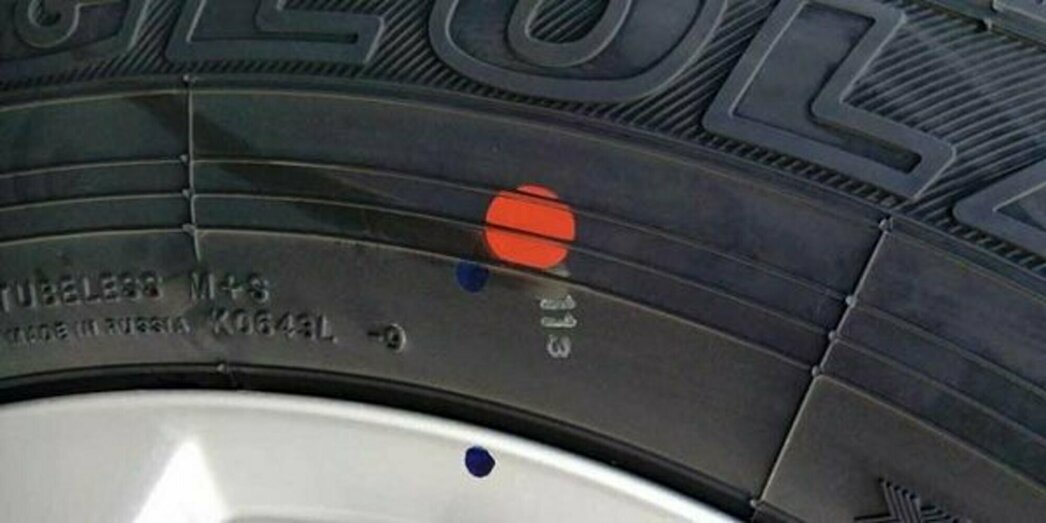 Красная точка на шине что означает