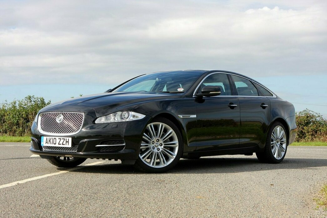 Jaguar XJ