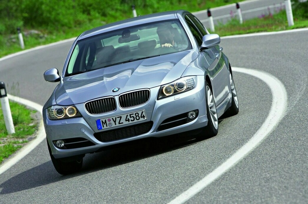 BMW 3-серии (кузов E90)