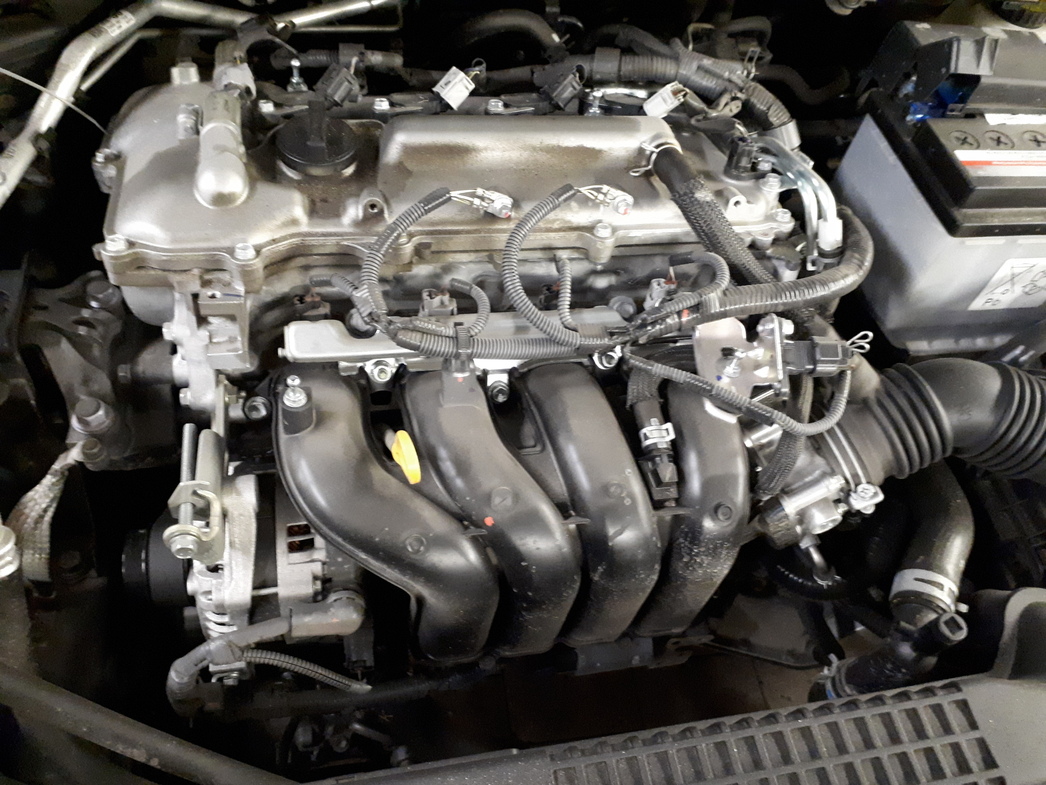 Под капотом стоит прежний бензиновый мотор объемом 1,6 л (122 л.с.), работающий в паре с вариатором.