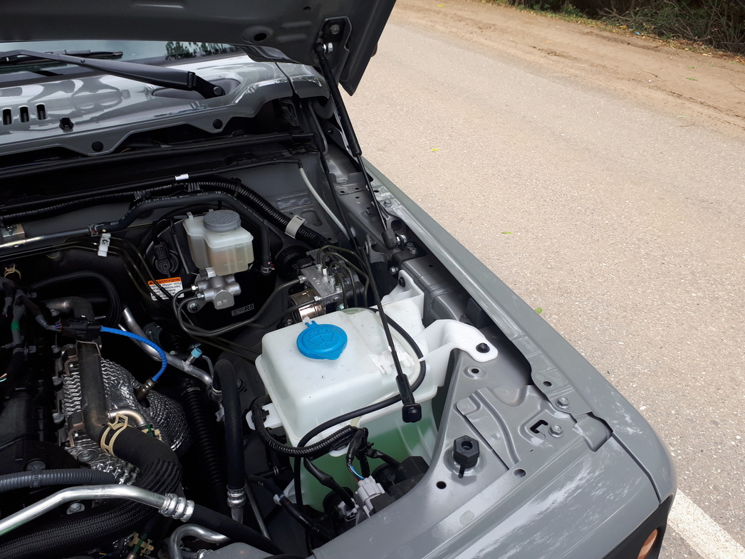 Бачок омывающей жидкости сделали больше