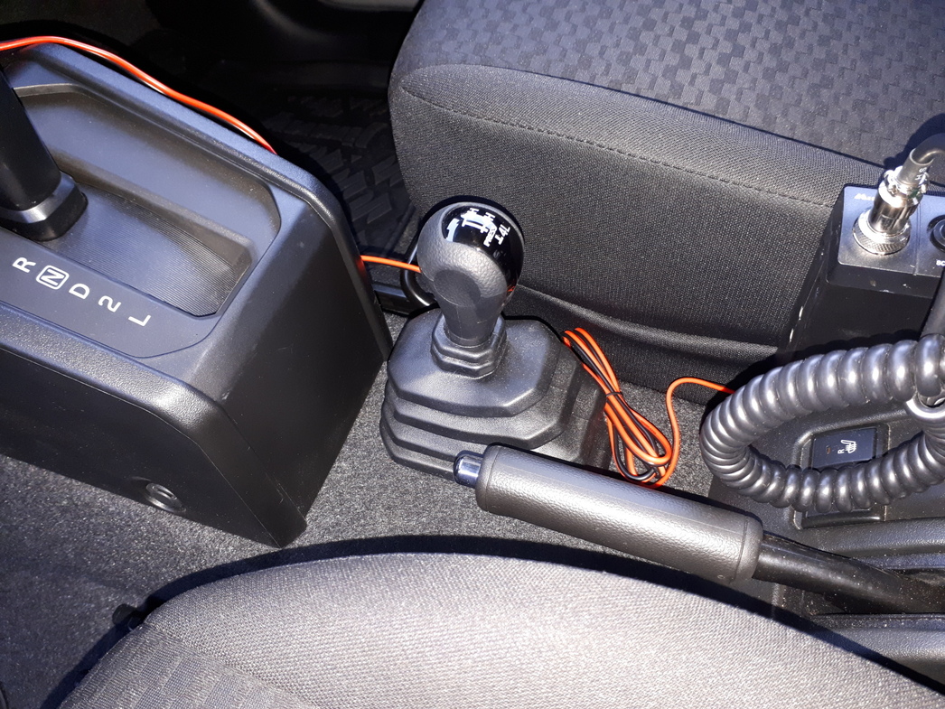 Полноприводной трансмиссией теперь управляют не кнопками, а рычагом