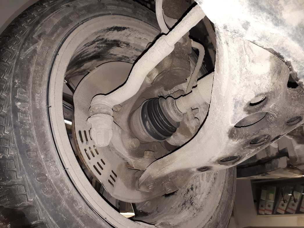 К передней подвеске претензий нет.