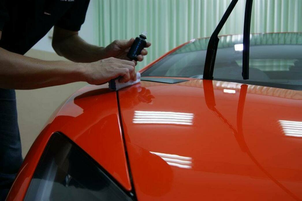 Лучшее лакокрасочное покрытие автомобиля. Защитные покрытия для автомобиля. Защитное покрытие кузова автомобиля. Керамическое покрытие кузова. Защита лакокрасочного покрытия автомобиля.