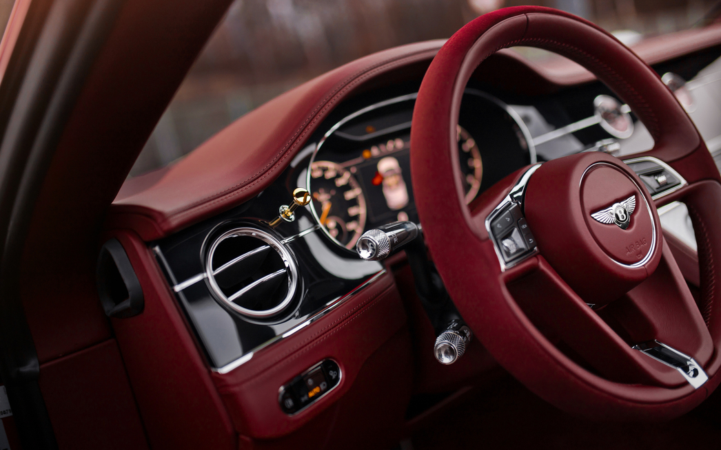Bentley Continental gt красный салон