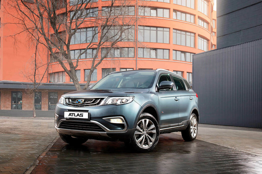 На фото Geely Atlas