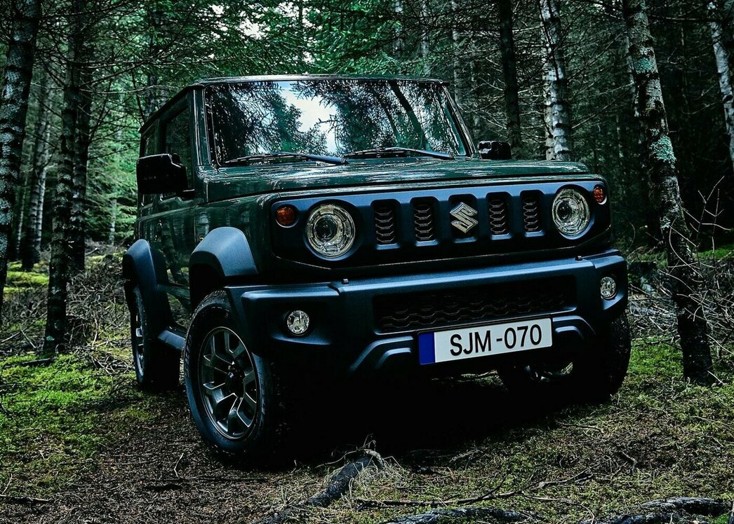 На фото Suzuki Jimny 2019