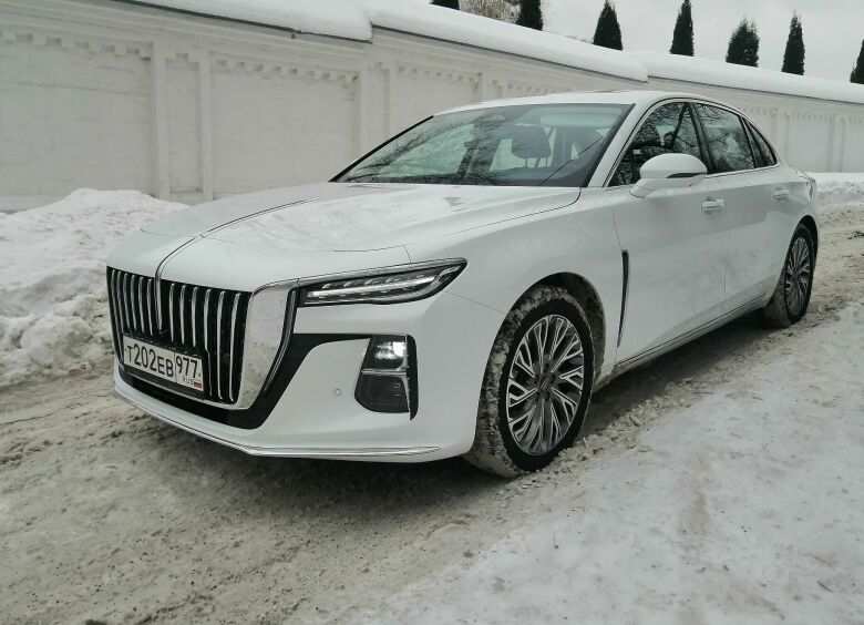 «Волга» 2.0: тест-драйв седана Hongqi H5