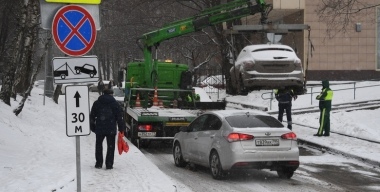 Подмосковные власти будут штрафовать и эвакуировать авто без ГИБДД