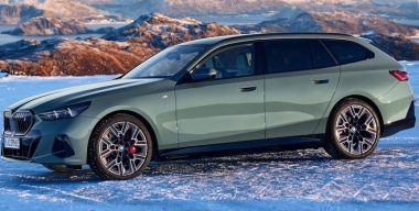 BMW рассекретила универсал 5-й серии Touring нового поколения