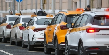 Таксисты не хотят пересаживаться на автомобили, собранные в России