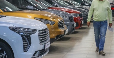 Продажи подержанных автомобилей в России упали на 8%