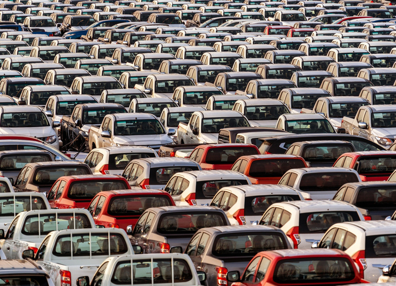 Изображение Власти намерены запретить льготную растаможку авто через Казахстан и Киргизию