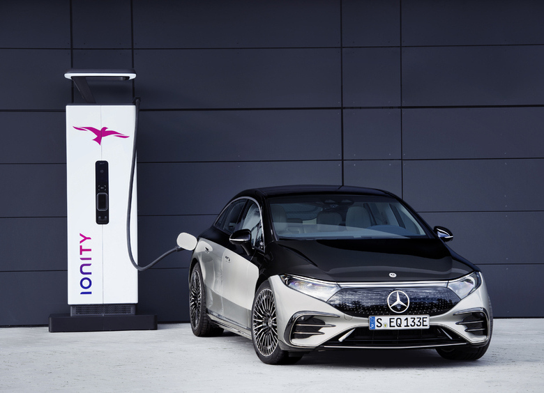 Изображение Mercedes-Benz признал провал своего плана тотальной электрификации автомобилей