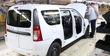 АВТОВАЗ вернул пассажирские LADA Largus в производство