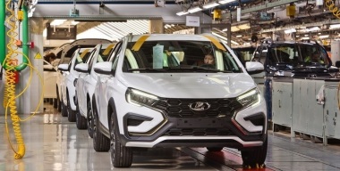 АВТОВАЗ выпустил первые LADA Vesta с китайским вариатором