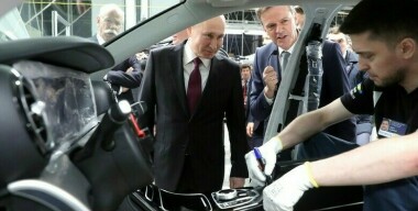 Минпромторг назвал сроки перезапуска российского завода Mercedes-Benz