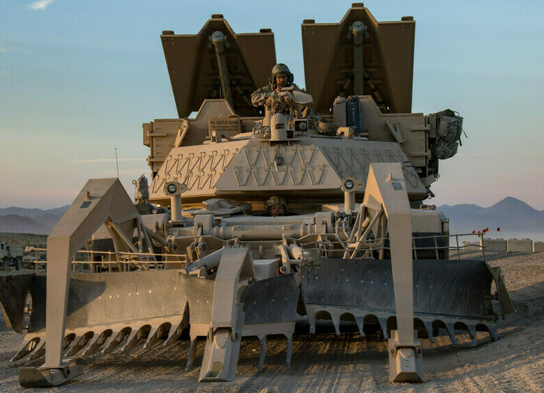 Российская армия уничтожила две уникальные бронемашины на базе танка Abrams