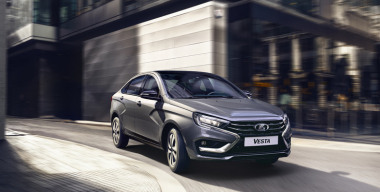 В России наконец начались продажи LADA Vesta с вариатором