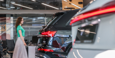 Легковые автомобили в России подорожали в полтора раза