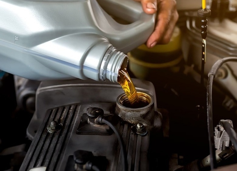 Как автовладельцу проверить качество присадок моторного масла