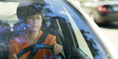 Эксперты объяснили, почему камеры часто штрафуют даже пристегнутых водителей