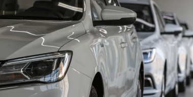 АЕБ: продажи новых автомобилей в России выросли на 86%