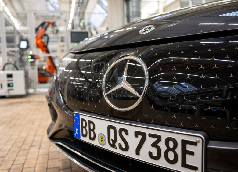 Изображение Mercedes-Benz «переобулся»: немцы призвали Евросоюз прогнуться под китайский автопром